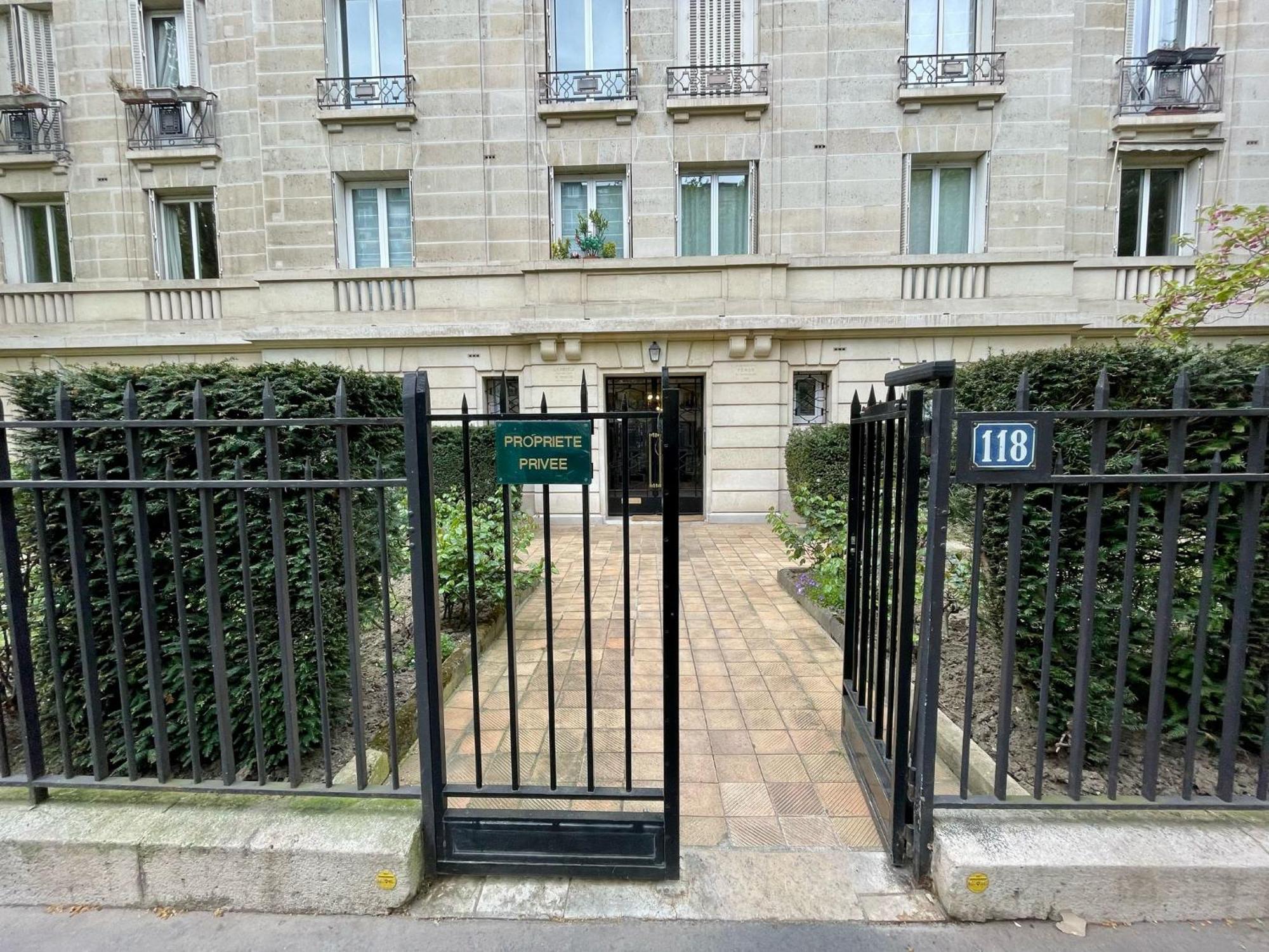 Auteuil Suchet Apartment Paris